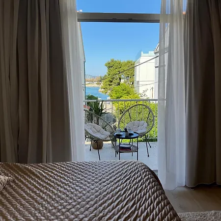 Sea View Terrace زادار