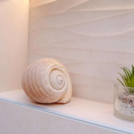 Sea View Terrace דירה *