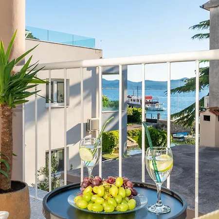 Apartmán Apartmani Zadar Sea View Terrace *